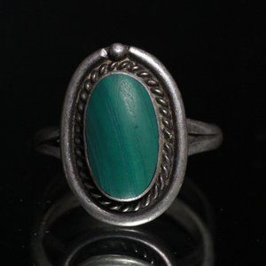 STERLING SILVER MALACHITE ELONGATED OLD PAWN NAVAJO RING